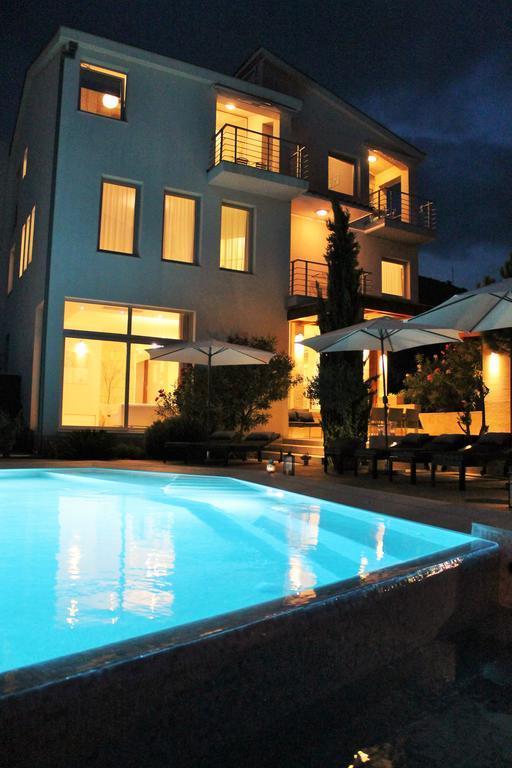 Apartments Marer Трогір Екстер'єр фото