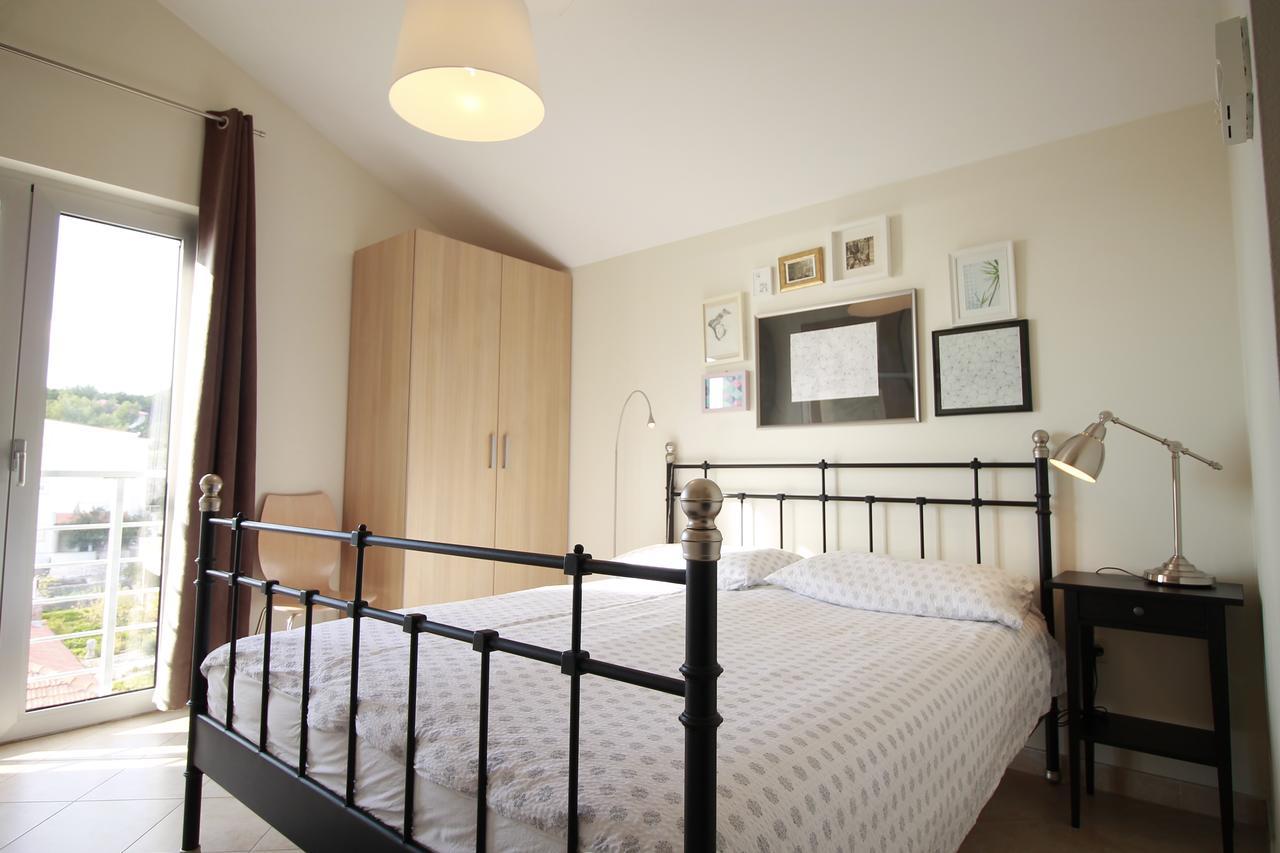 Apartments Marer Трогір Екстер'єр фото